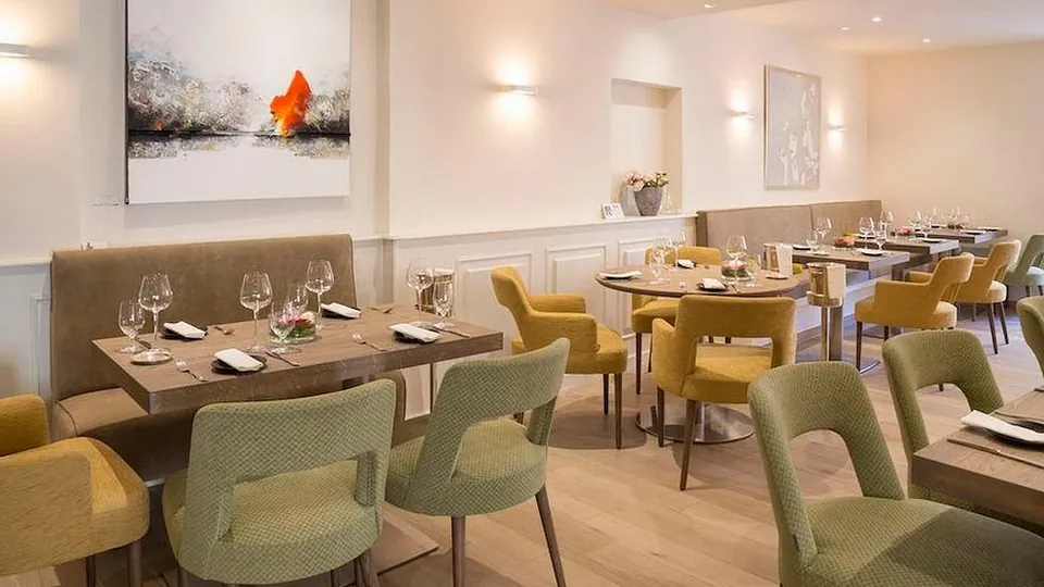 Salle du restaurant Table 22 à Cannes